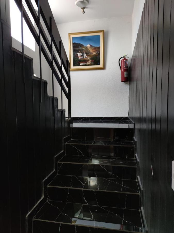 Val Hotel Santamaria Quito Luaran gambar