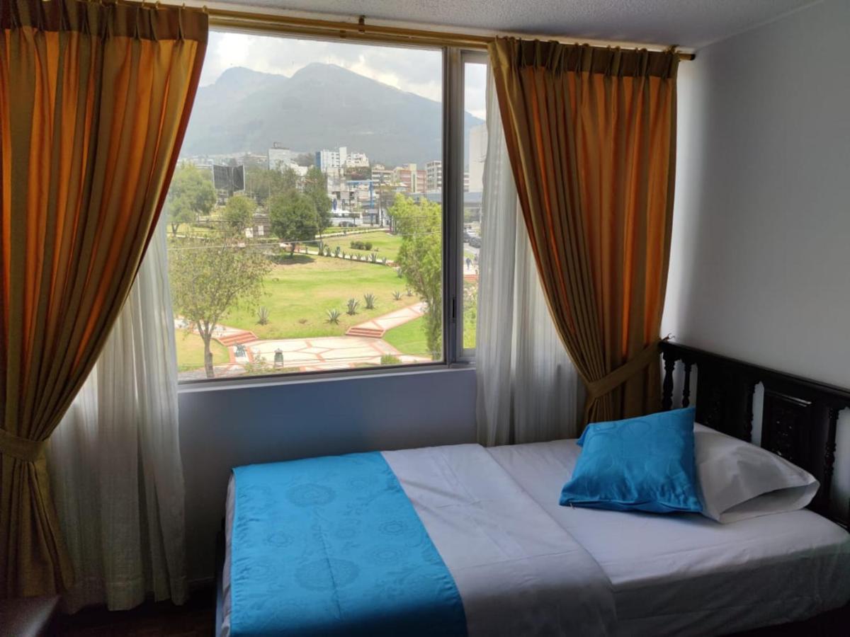 Val Hotel Santamaria Quito Luaran gambar